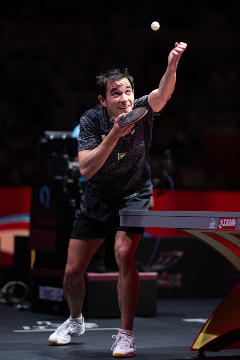 尤其是限制 尤其是限制