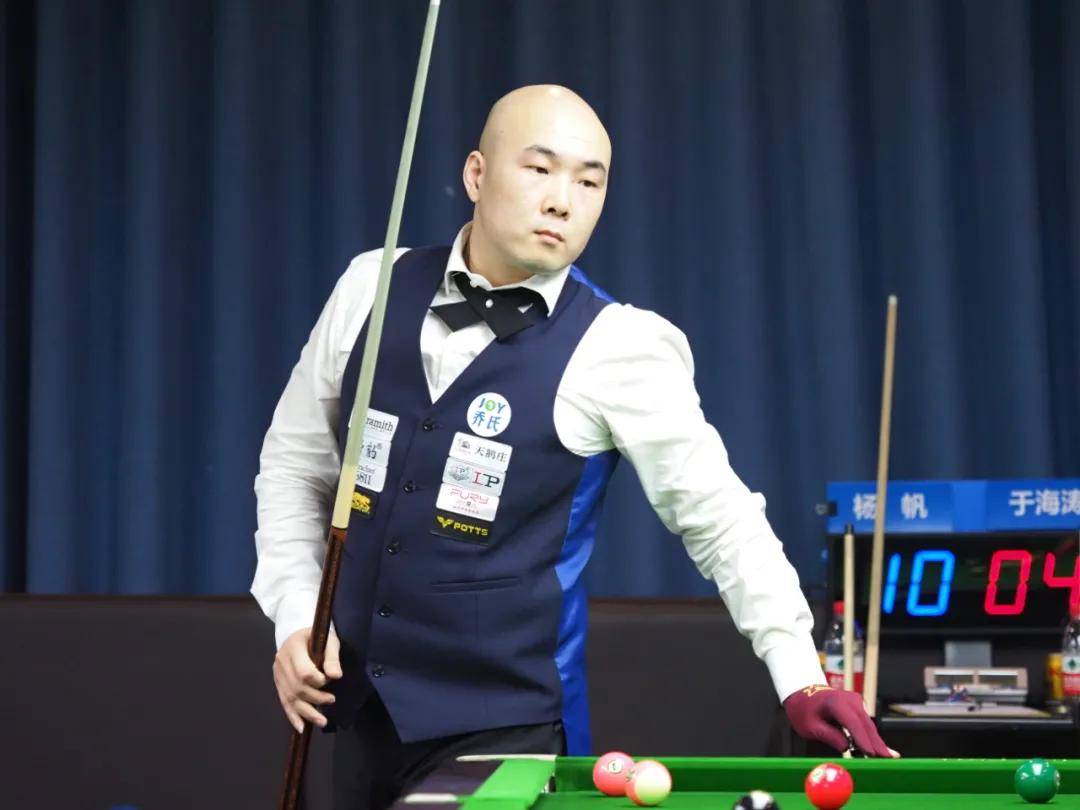 以形成面对 以形成面对